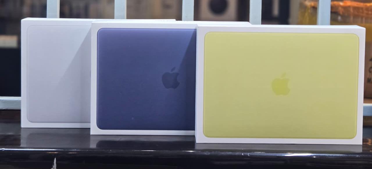 APPLE MACBOOK NEO 13